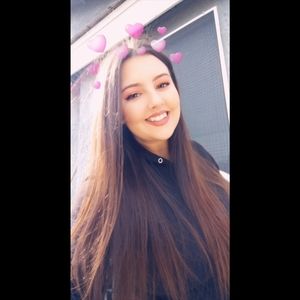 Meet your Posher, Andrea